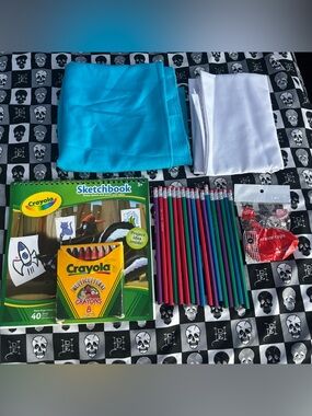 🎃3 for $10🎃 Miscellaneous Art Crayola Sketchbook Pencil Fabric Bundle